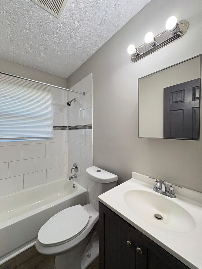 Photo - Welcome Home to Bellagio South Living: Where Comfort Meets Convenience Unit 21