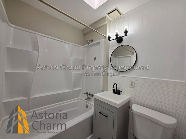 Photo - 1418 N Dukeland St