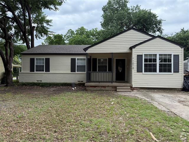 Building Photo - 1018 W Saner Ave Rental