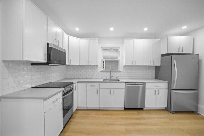 Building Photo - 29 Gray St Rental