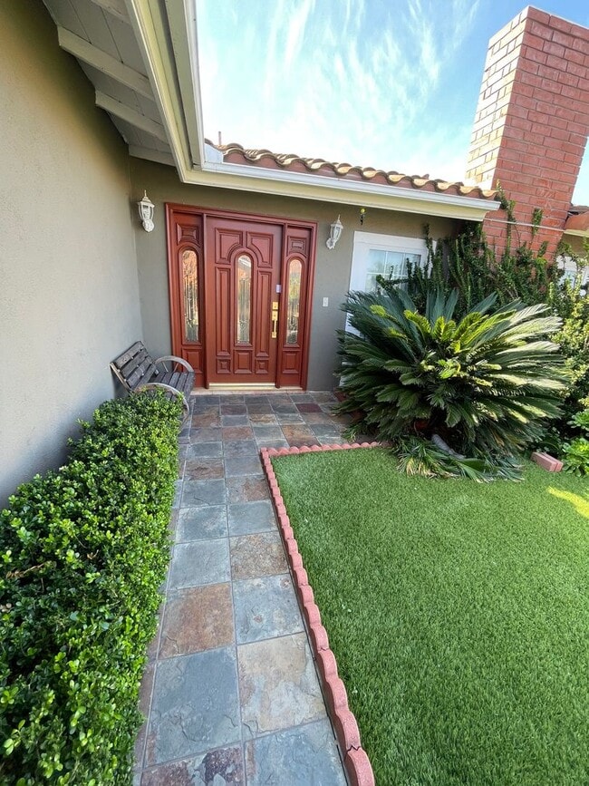 Photo - Beautiful 3 Bedroom, 2 Bathroom House w/ a Pool For Rent in Mission Viejo!