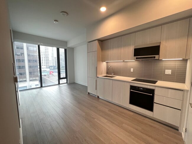 Photo - 3904-8 Cumberland St Toronto ON M4W 0B6 Unit 3904