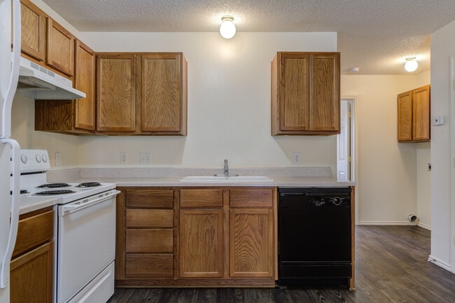 Greenwood Apartments A
