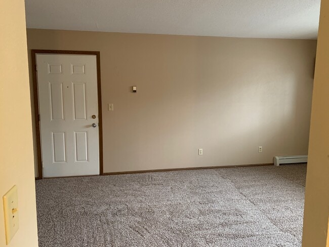 Photo - Crestwood Apartments