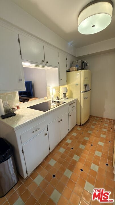 Building Photo - 1570 Via Capri Unit 2