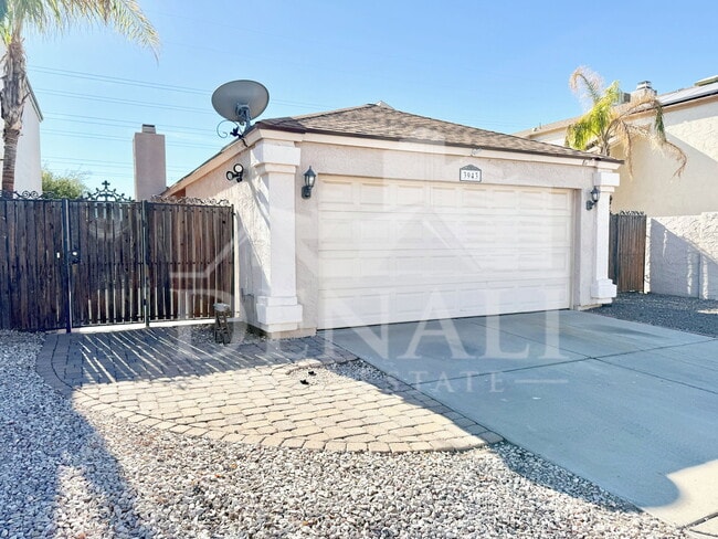 Photo - 3943 W Whispering Wind Dr