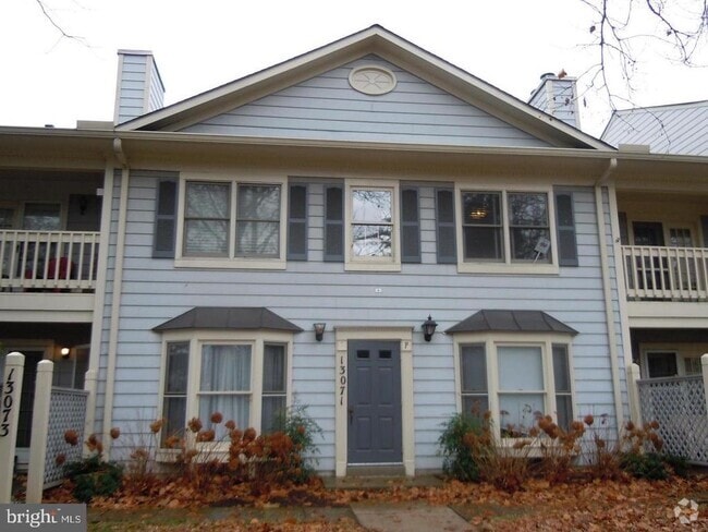 Building Photo - 13071 Shadyside Ln Unit 11-192 Rental