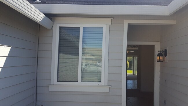 Photo - 4 Bedroom Home