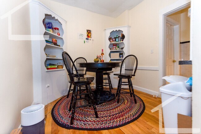 Photo - Spacious 4 bedroom