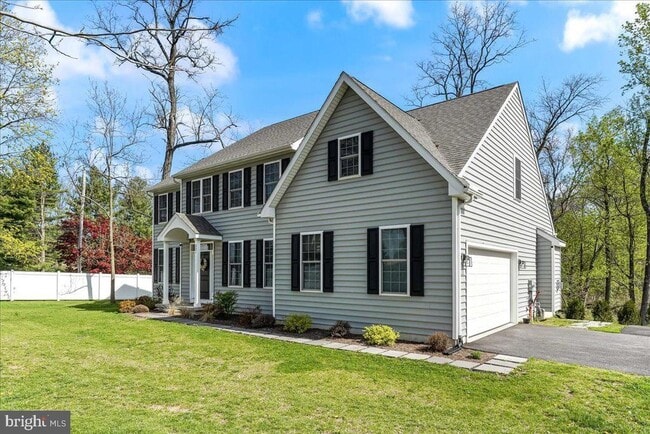 Building Photo - 321 Middletown Rd