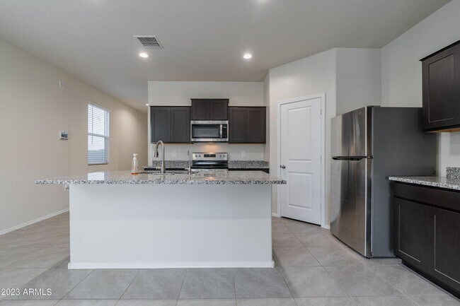 Photo - 5206 Gummite Dr