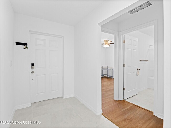 Photo - 518 Gantry St SW