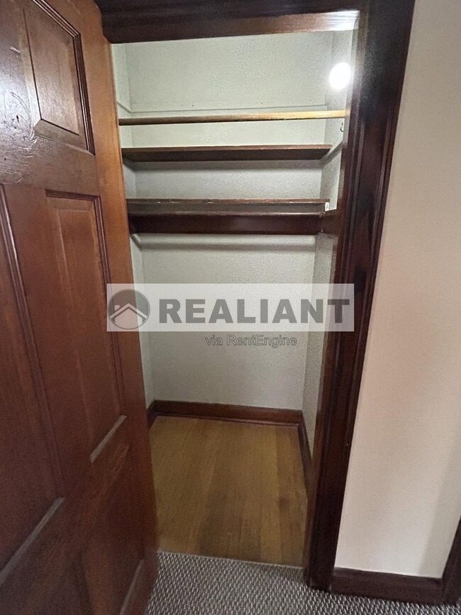 Photo - 2214 Memorial Pkwy Unit 1 1n