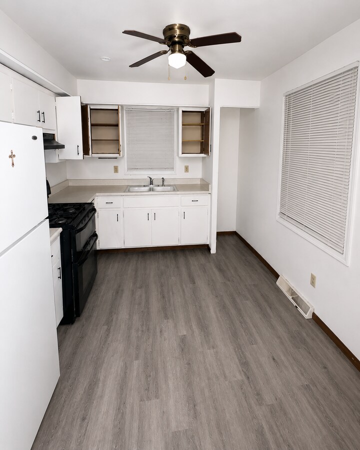 Photo - 2627 W Becher St Unit 1