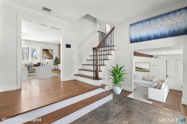 Photo - 153 Fillow St