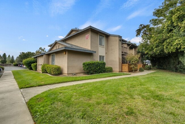 Photo - Great 2 Bedroom Condo in Gated Community