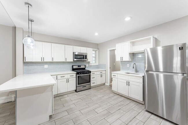 Photo - 11 Holmes Ave Unit 1