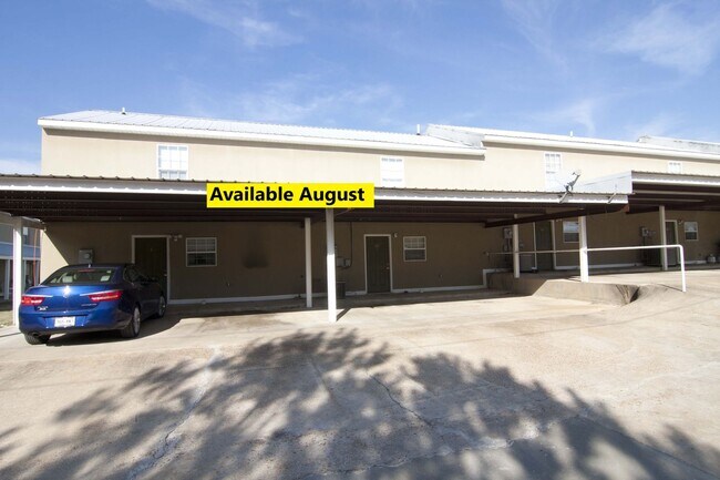 Quarter Condo - Quarter Condo