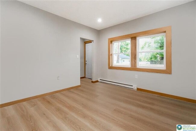 Photo - 226 Fern St