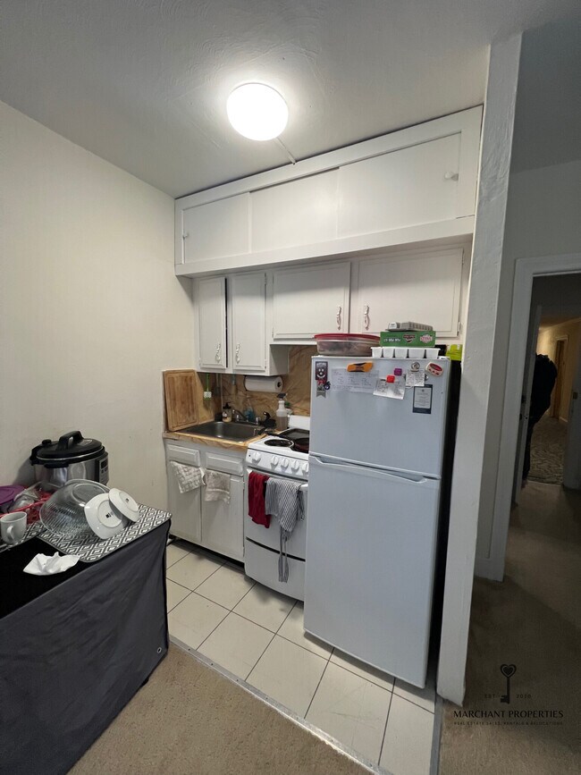 Photo - 1219 Beacon St Unidad 207