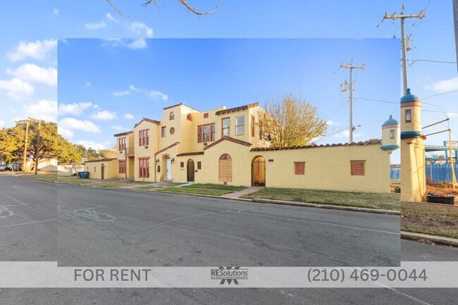 Photo - 1630 W Rosewood Ave