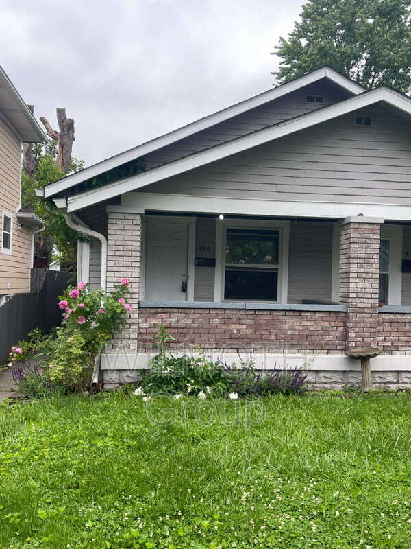 Building Photo - 890 N Gladstone Ave Rental