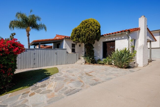 Photo - 4715 Soria Dr