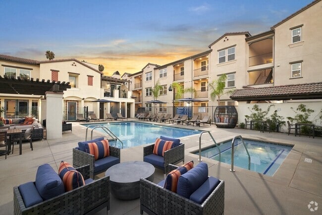 Building Photo - Lincoln Village Apartment Homes