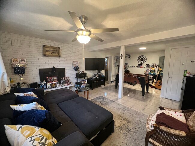 Photo - 51 Dawes St Unit 1