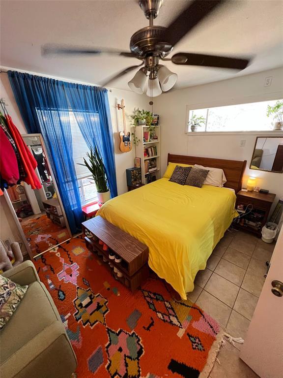 Photo - 3318 Hemlock Ave