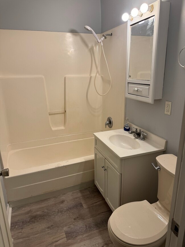 Photo - 1632 Midway Dr