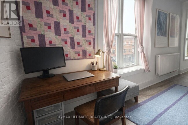 Photo - 432 St Clarens Ave