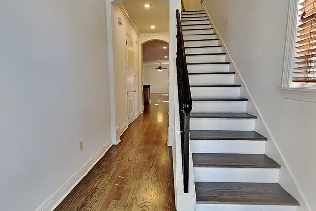 Photo - 422 S Habana Ave