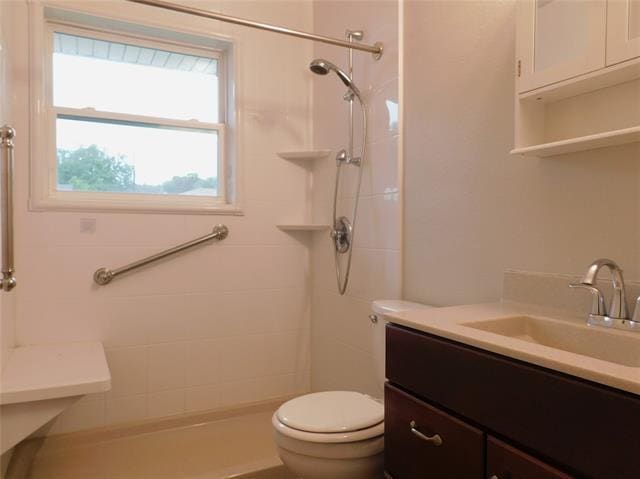 Photo - 325 W Jones St