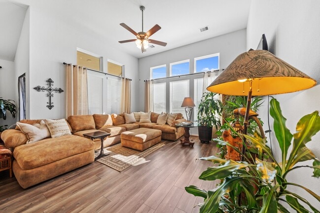 Photo - 1313 Mainland Shrs Ln