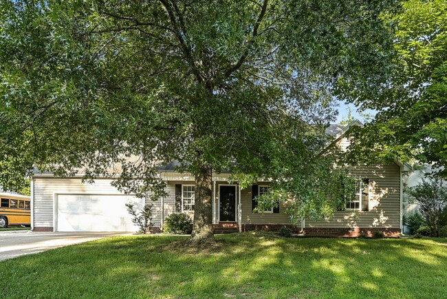 Building Photo - 1527 Dodd Trail