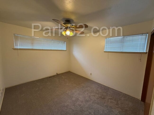 Photo - 602 N Huson St Unit #04