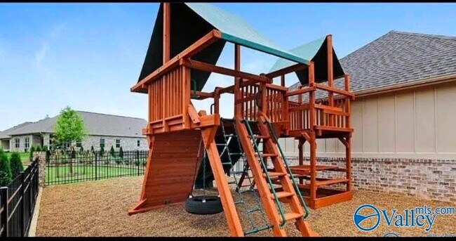 Photo - 101 Canonbury Dr