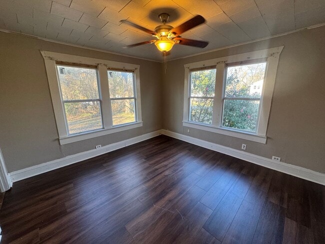 Photo - Beautiful 3 bedroom home