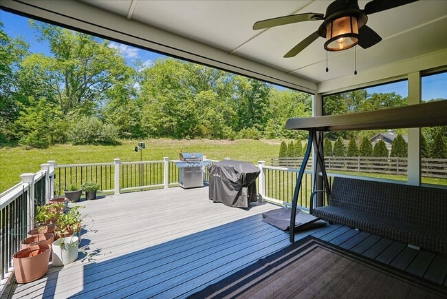 Photo - 23847 Grayhaven Pl
