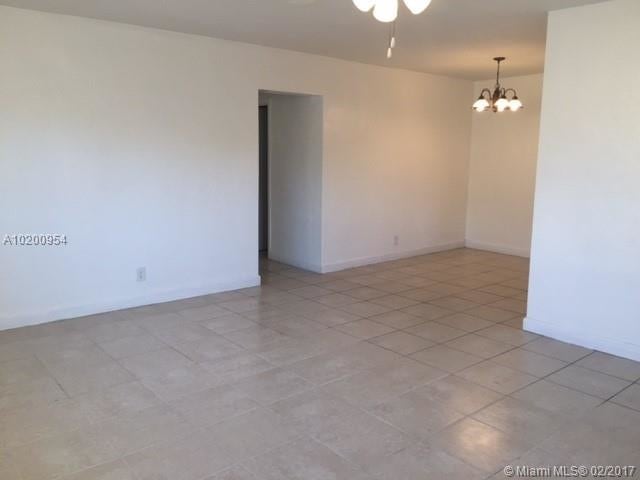 DISEÑO ABIERTO CON SALA DE ESTAR Y COMEDOR INDEPENDIENTE - Edge Apartments