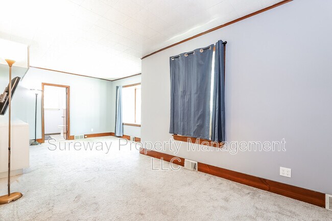 Photo - 201 E Linden Ave