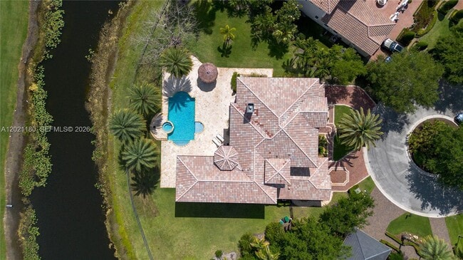 7290 Lemon Grass Dr