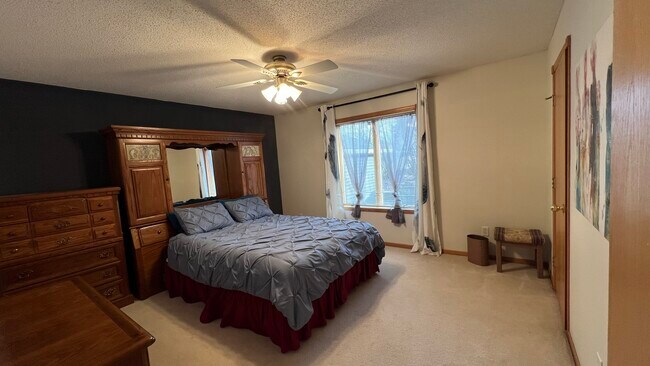 Photo - 707 5th Ave NW