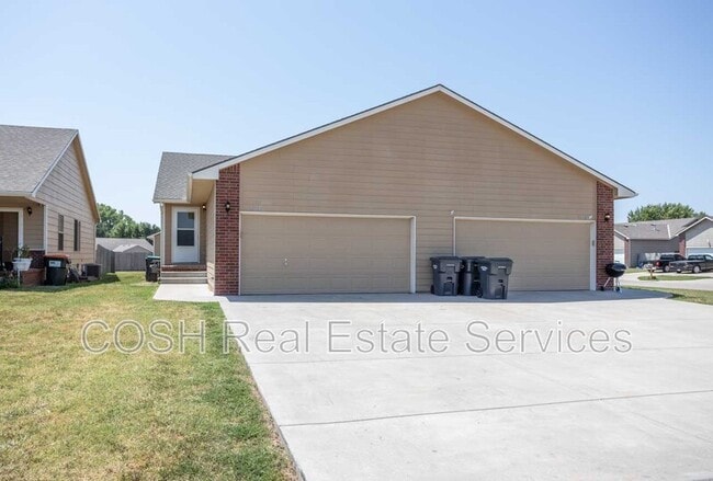 Building Photo - 1054 E Karla Ct