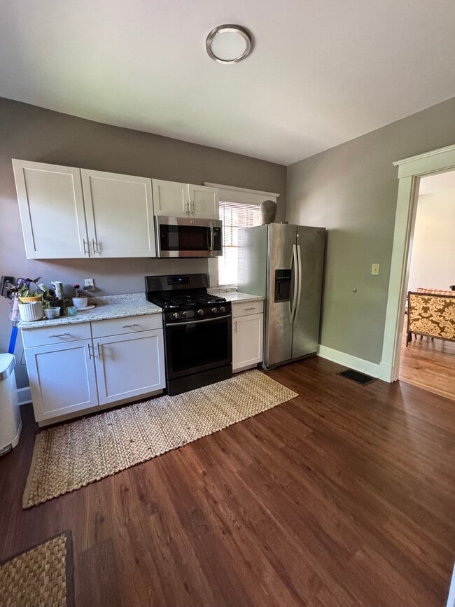 Photo - 45 Hartweg Ave