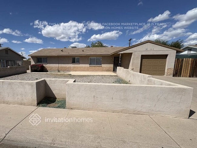 Building Photo - 7818 W Fairmount Ave