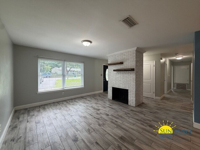 Photo - 219 Pilgrim Ave
