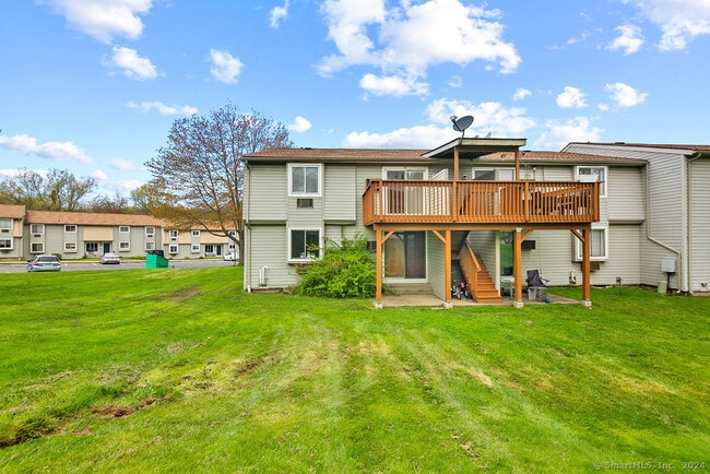 Photo - 35 Carillon Dr Unit # D
