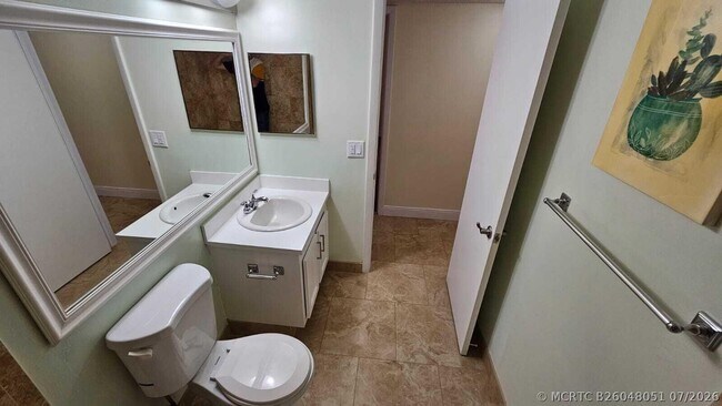 Photo - 205 Foxtail Dr Unit H3